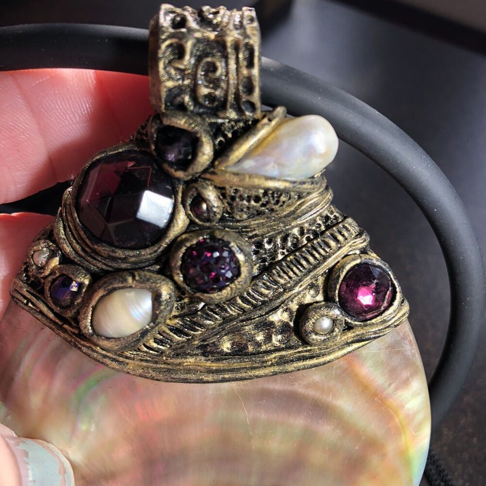 Oyster Shell Choker, Mother Of Pearl Pendant, Artisan Made Signed, Statement - Picture 7 of 12